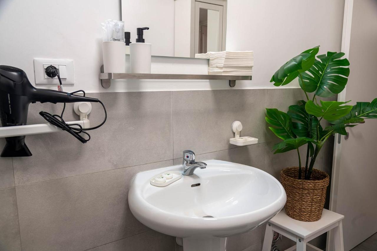 Quadrilatero Loft Elegant Stay Turin Bagian luar foto